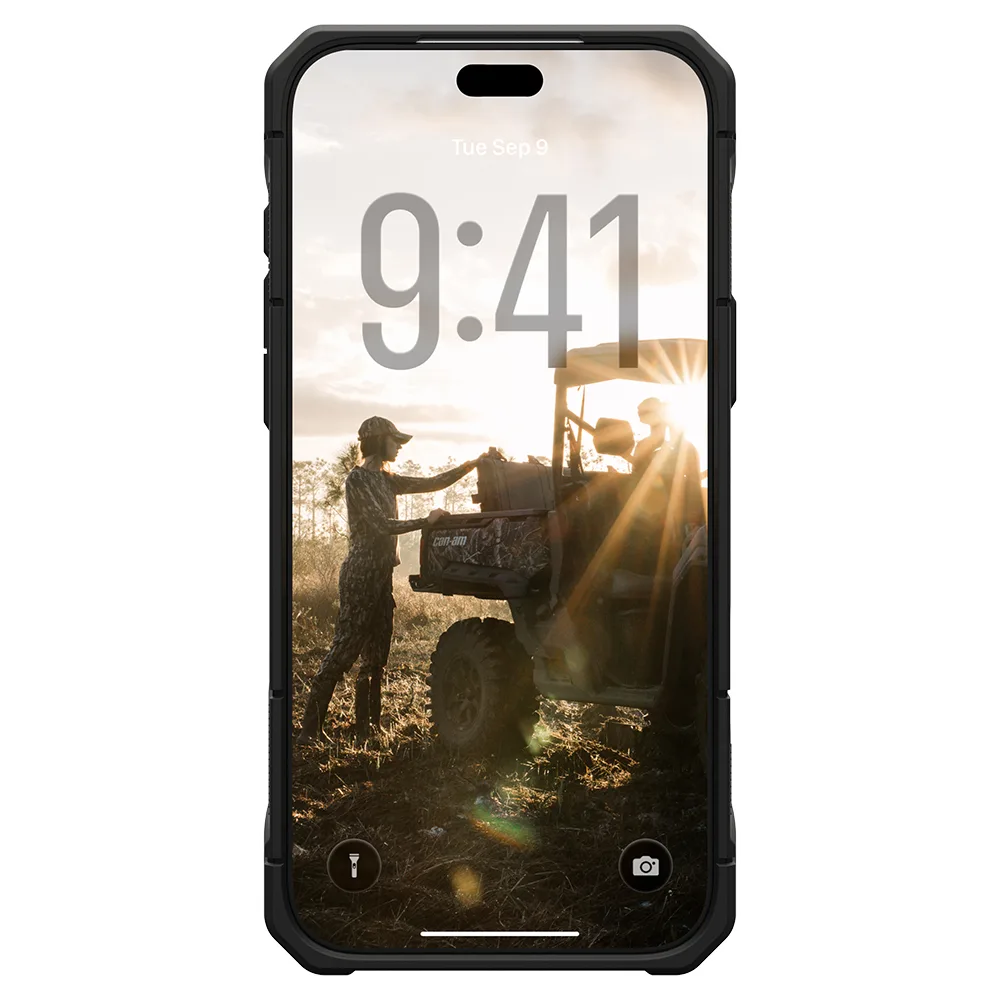 UAG รุ่น Monarch Pro (No Cap) - เคส iPhone 17 Pro / 18 Pro - สี Carbon Fiber - Image 3