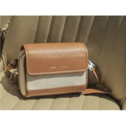 GRAMS(28) รุ่น 158 Day Sling Canvas (La Siesta Collection) - กระเป๋าสะพายข้าง - สี Lion 20 GRAMS(28) รุ่น 158 Day Sling Canvas (La Siesta Collection) - กระเป๋าสะพายข้าง - สี Lion